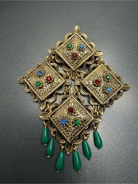 Vintage Sarah Coventry Brooch Temple Lites #8SARA